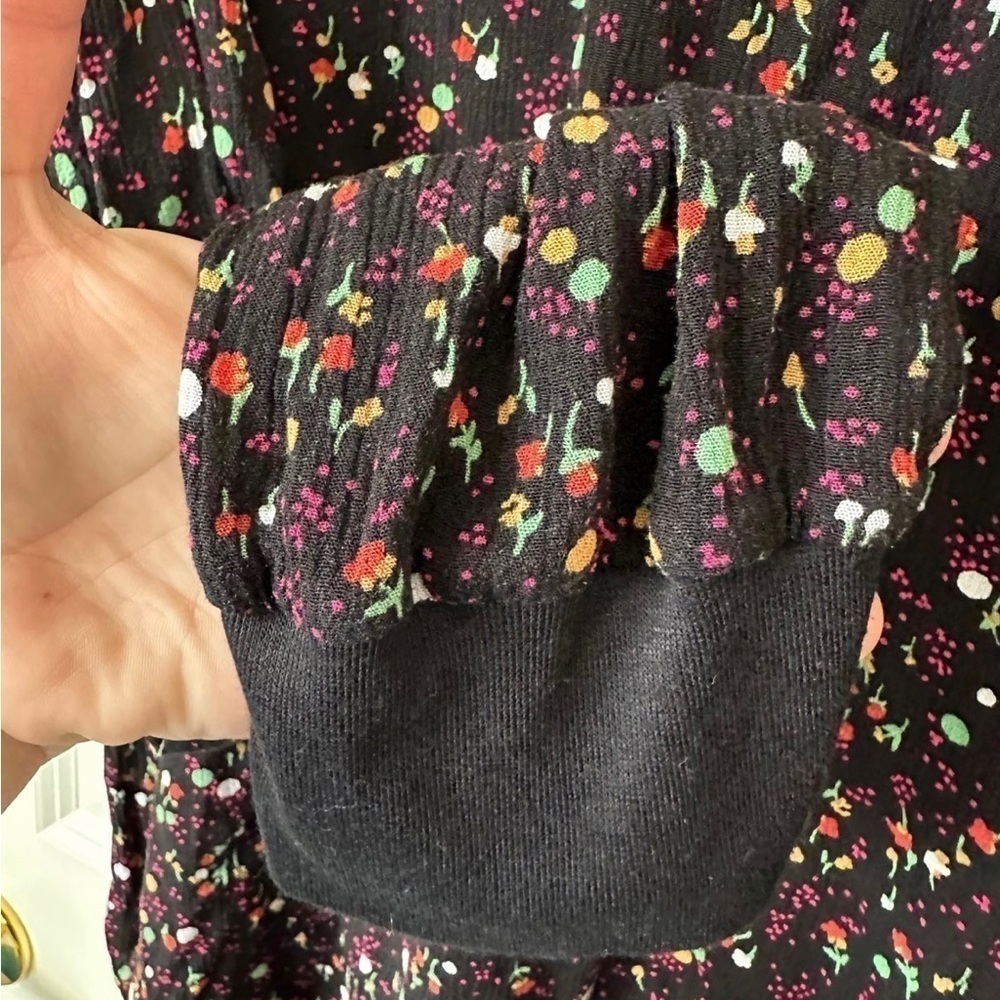 Juicy Couture Split Neck Black Mini Floral Garden Blouse size XXL - Picture 5 of 7